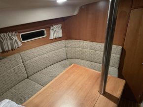 saloon 3