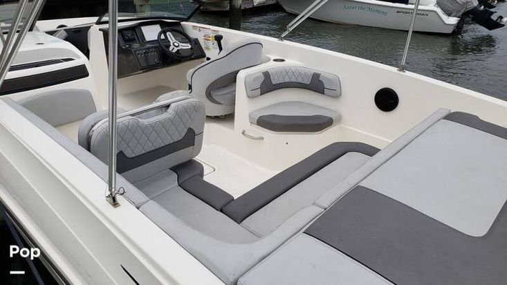 2022 Bayliner vr6