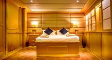 Boutique Cruise Ship Or; Family Yacht