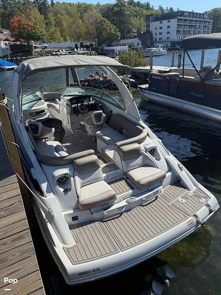 2022 Crownline 265 ss
