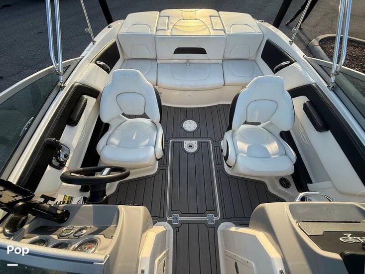 2016 Chaparral h2o 21 sport