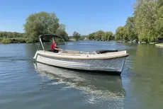 2021 Interboat Intender 820