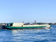 Superior Residential Dutch Barge