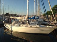 Laurent Giles 38, timeless and elegant