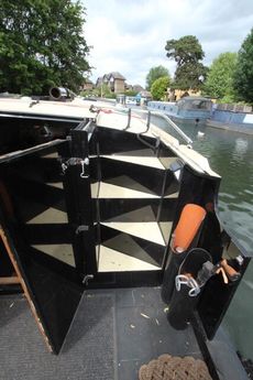 PRICE REDUCED! The Toucan 60&rsquo; x 12&rsquo;6 Eurocruiser 2 bed