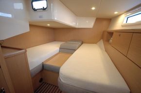 2020 Bavaria Vision 42 36