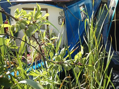  60ft Narrowboat with Charming Central London Mooring