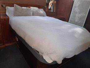 Cabin Main 5
