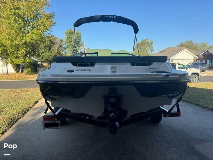 2014 Sea Ray 205 sport