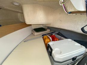 Arvor 20  - Forward Cabin