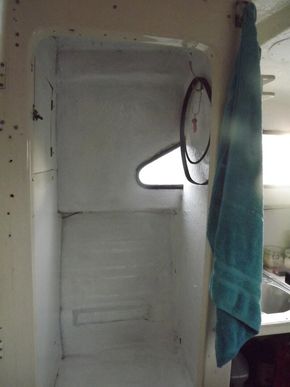 Toilet compartment