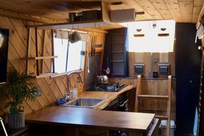 Kitchen/Galley