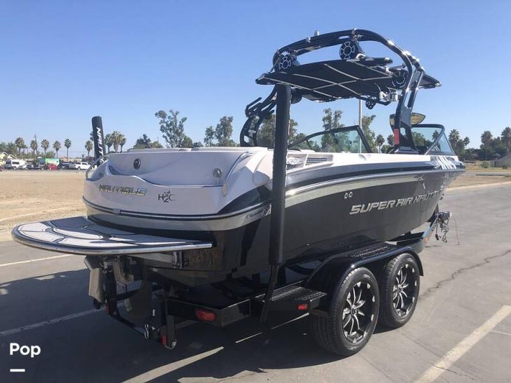 2010 Correct Craft super air nautique 210