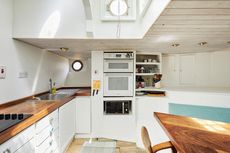 Beautiful houseboat for modern London living, SW10