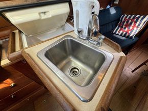 2001 hunter legend 290 sail 9479674 20240724004253968 1 XLARGE