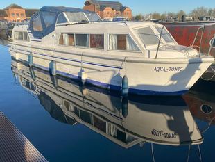 Aqua Tonic 32' Viking river / canal cruiser