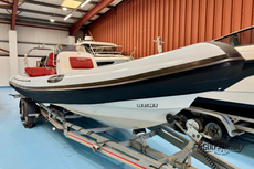 2014 Humber Ocean Pro 8m w/ Suzuki 225HP