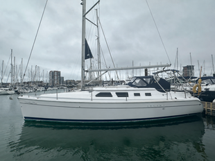 2010 Hunter Legend 41 Deck Saloon