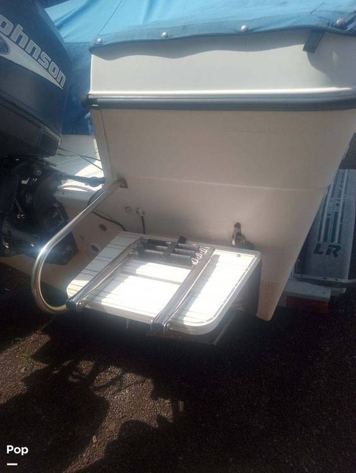 1999 Seaswirl 2100 striper