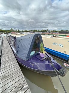 Dreamcatcher - 55ft Cruiser Stern