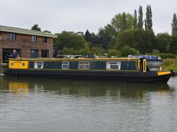 SECOND CHANCE • 50ft 0in, Traditional, 2 + 2 Berth