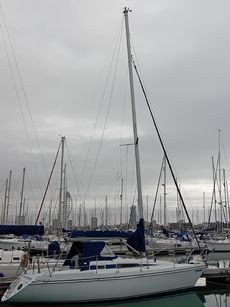 Cruising Yacht