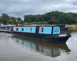 Lady of Trent 45ft 2000 4 berth cruiser stern 