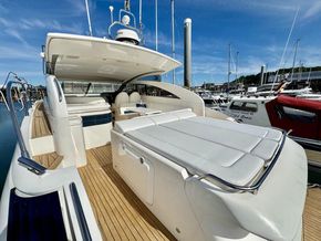 2011 Princess V42 14