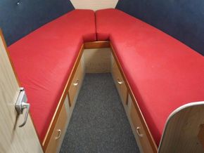 Bourne 35 GRP Cabin Cruiser - Forward Cabin