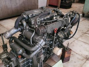 Yanmar 4JHYE ~ 35 hp @ 3400 RPM - Used good