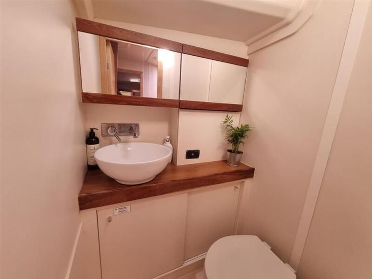 2012 Hanse 445