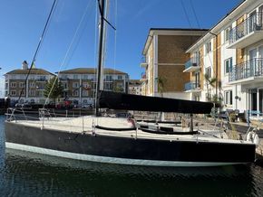 Max Fun 35  - Exterior