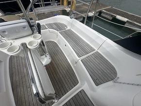 2010 Hunter Legend 41 Deck Saloon 15