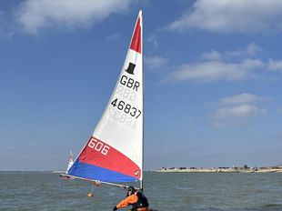 Topper – Race Ready