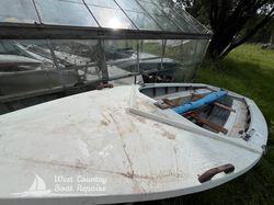 enterprise Dinghy – Fibreglass hull in need of some TLC!