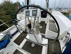 Dufour 40 Performance  - Helm