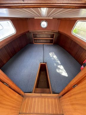 Twin aft cabin 