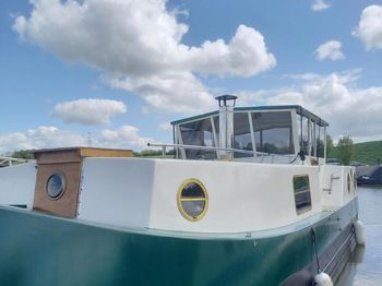Dutch barge