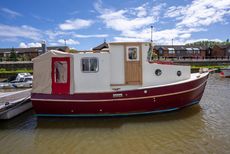 5 year old trawler yacht
