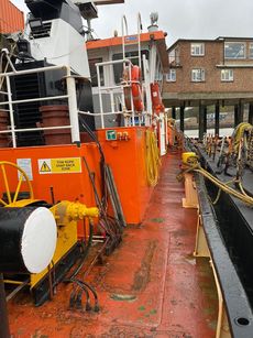 WELL MAINTAINED SINGLE SCREW TUG FOR SALE