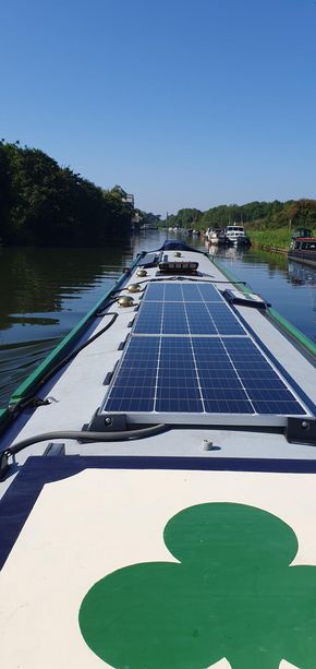 3x Victron 140w solar panels