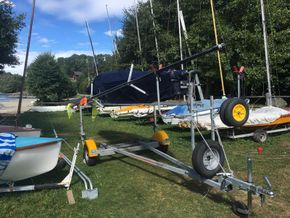 Bare trailer - with masts