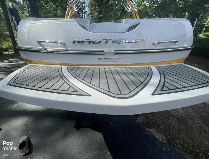 2014 Correct Craft super air nautique 230