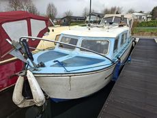 Sally - 27ft GRP Cruiser