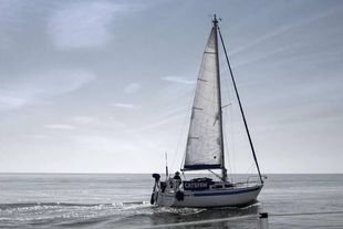 1983 Moody 27