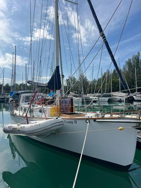 Lexcen Revolution Yacht for sale 