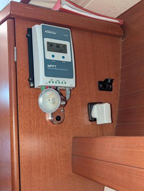 Solar MPPT regulator