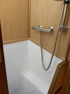 Widebeam Liveaboard - Leeds Liverpool Short Boat style 83% scale