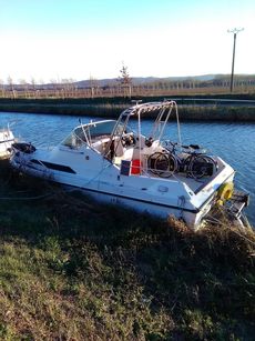 Inexpensive project, 8m Cabin Cruiser