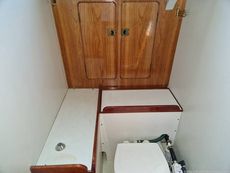 1993 Classic Yacht Robertson 35